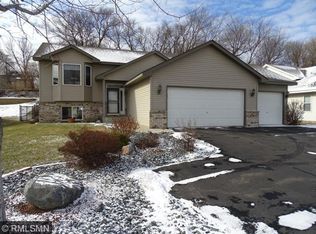 1940 Eagle Creek Blvd, Shakopee, MN 55379