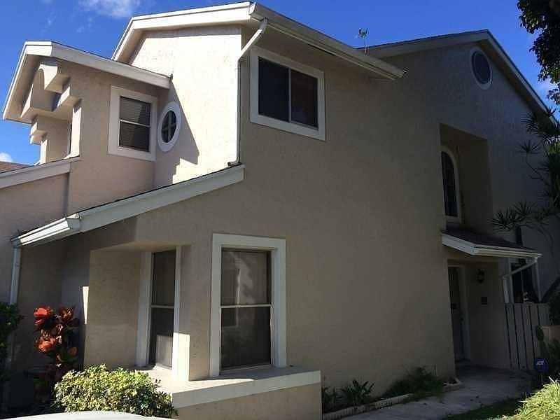1st image of 2131 Discovery Cir W #2131