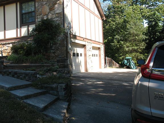 5th image of 9419 Ravenwood Cir