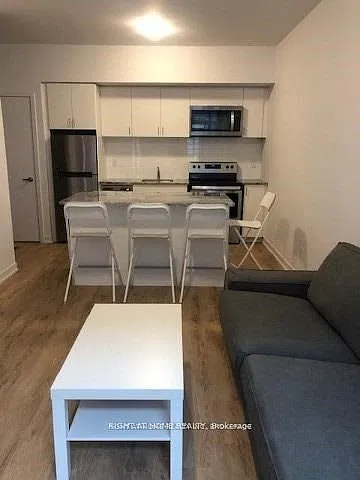 3 bed, $3,000 — Photo 4