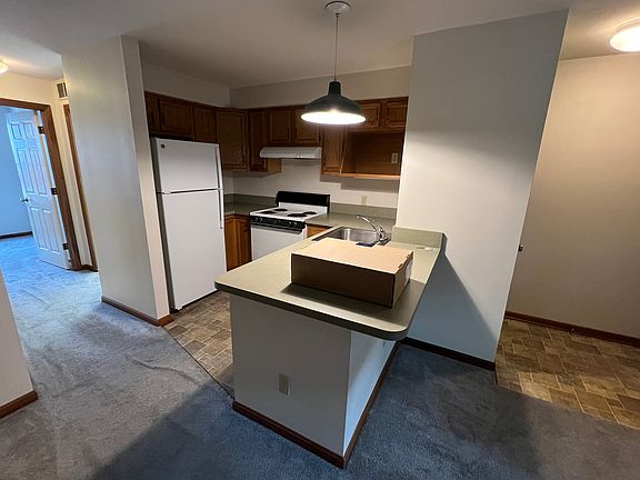 5th image of 39 Elliott St #103