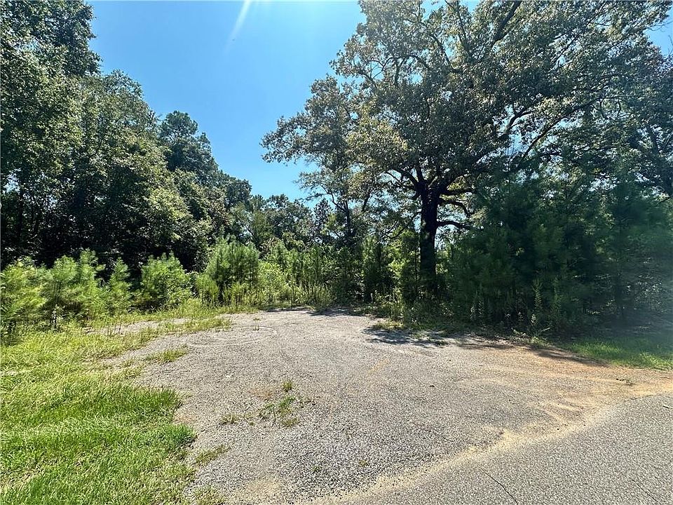 2nd image of 8005 Alabama St #120