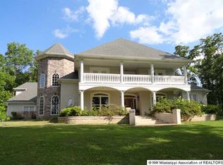 1241 Crockett Loop N, Hernando, MS 38632