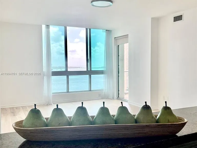 300 S Biscayne Blvd #T-2012 — Photo 6
