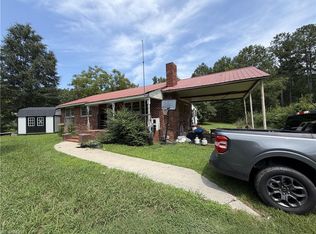209 Hoyle Dr, Asheboro, NC 27205