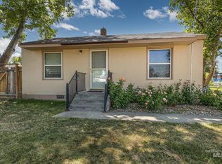 391 NW 7th St, Ontario, OR 97914