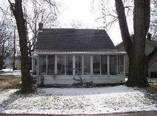 2080 Woodcrest Dr, Oregon, OH 43616