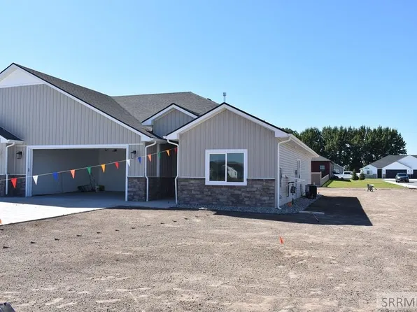 422 Zions St, Shelley, ID 83274