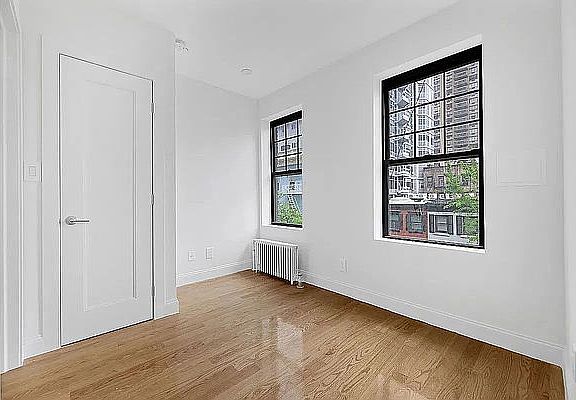 2nd image of 208 E 31st St #3F1
