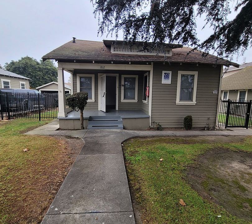 1st image of 810-818.5 S Myrtle Ave #812