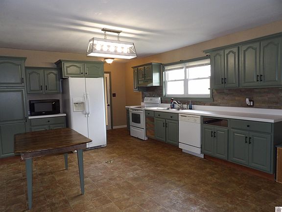 4th image of 3162 Wingo Rd