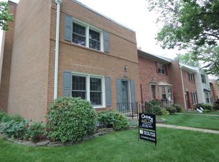 5992 Queenston St, Springfield, VA 22152