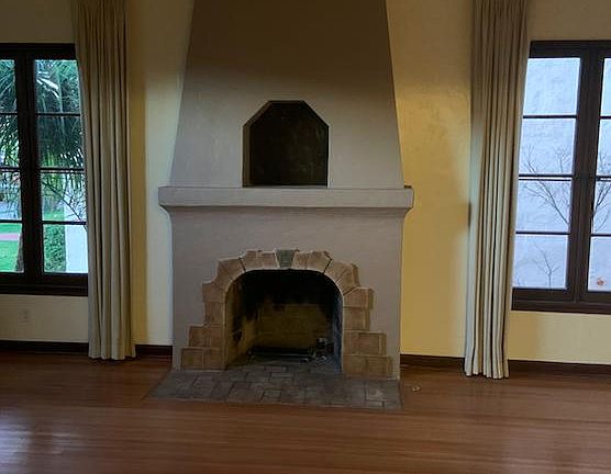 3rd image of 828 S Sherbourne Dr