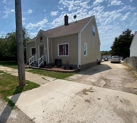3rd image of 117 N West St