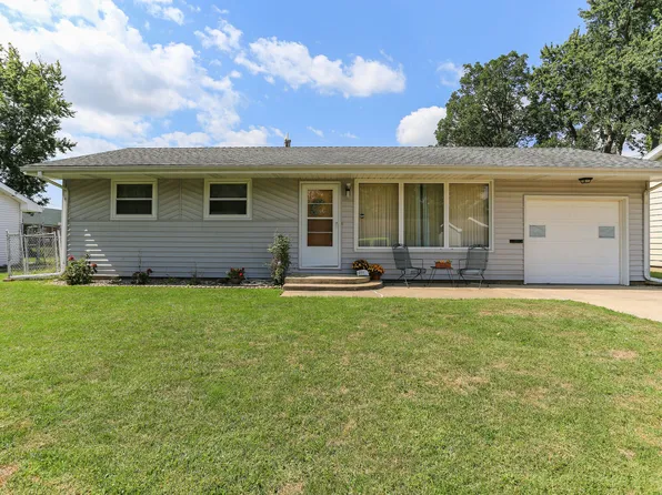 1313 Harper Dr, Rantoul, IL 61866