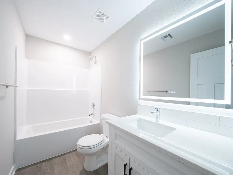 16902 W Lawson St — Photo 16