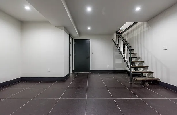 Rented by Nooklyn NYC LLC | media 58