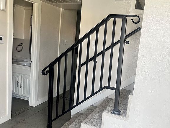 3rd image of 1813 Greenspring Cir