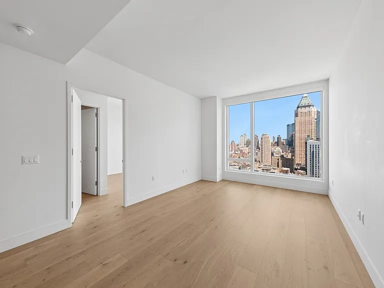 312 W 43rd St #32G — Photo 6