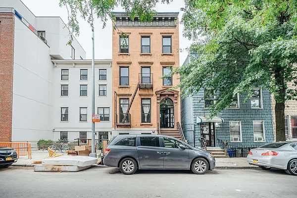 Rented by Nooklyn NYC LLC | media 36