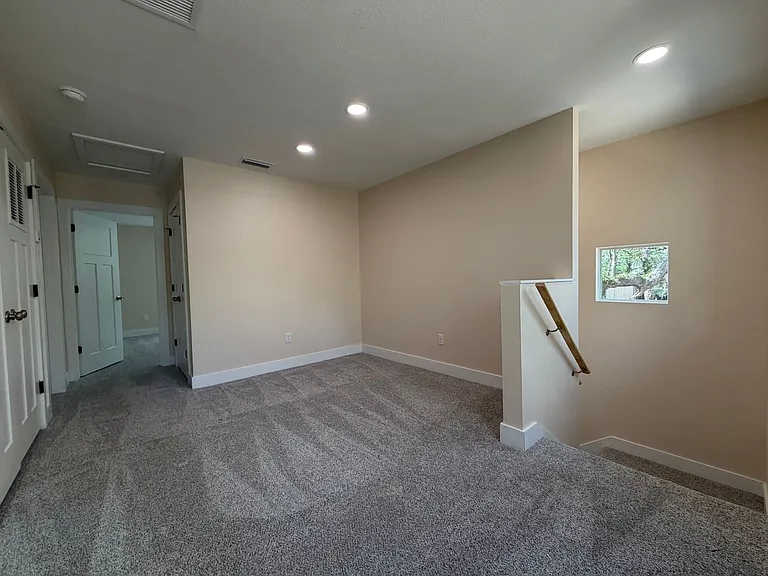 4409 NW 31st Ave — Photo 18