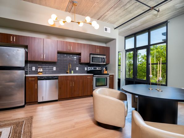 1 Cool Blow St APT 127