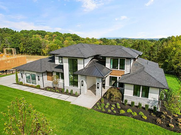 4th image of 7132 Bonterra Dr