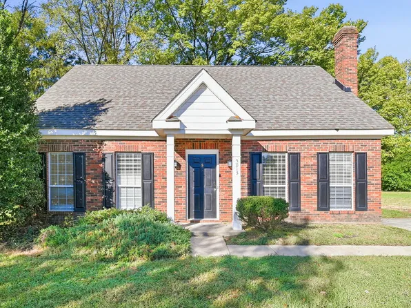5013 Farmview Dr, Monroe, NC 28110