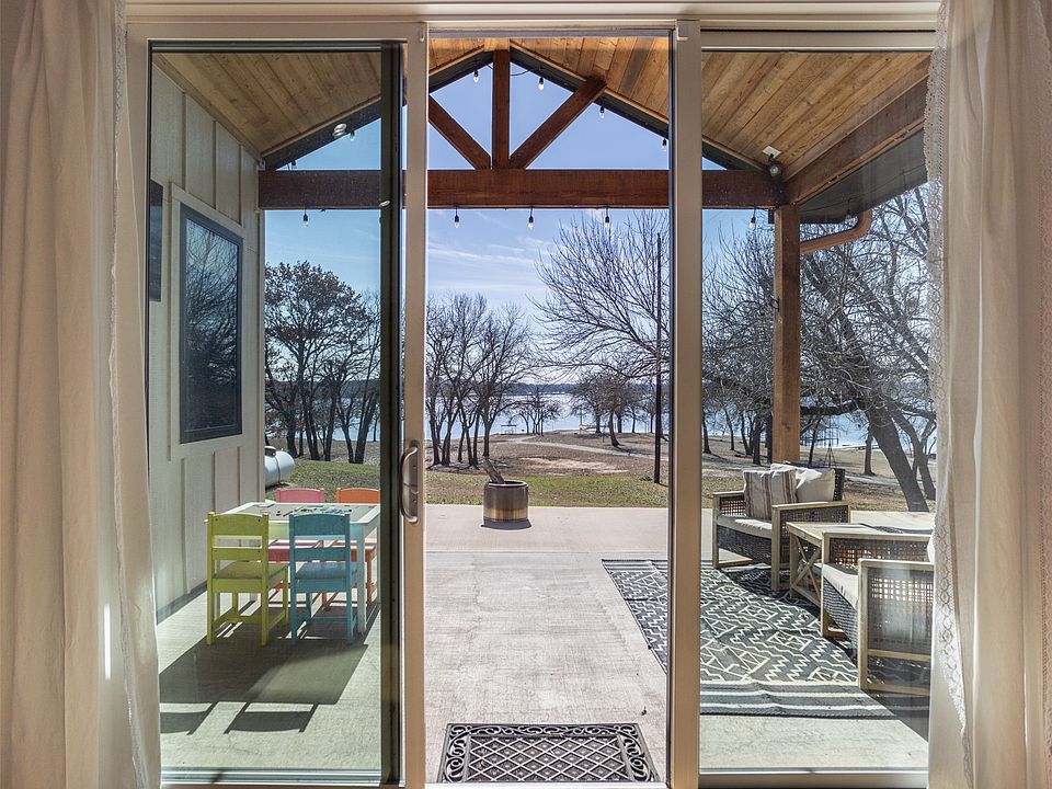 1st image of 104 Park Ln