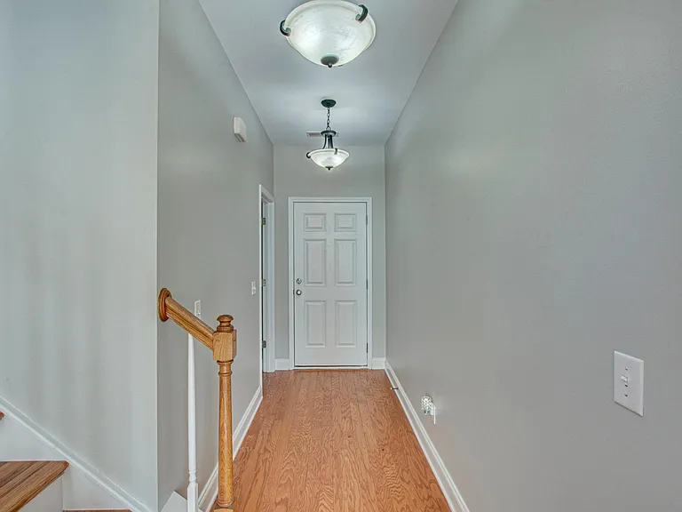 233 Woodbrook Way — Photo 4