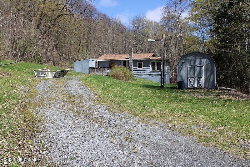 2nd image of 489 Ten Eyck Road