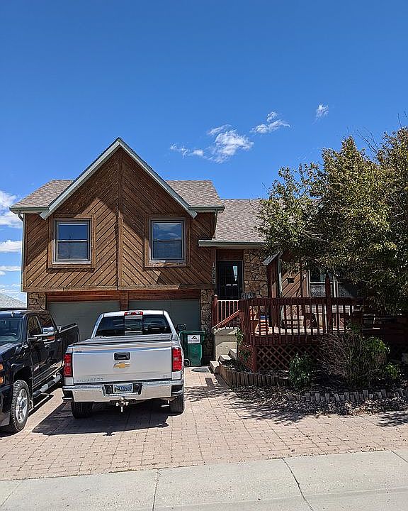 1st image of 1203 Overland Dr