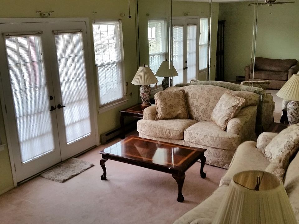 1st image of 38 Revere Dr