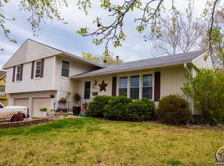 3220 SW Atwood Ave, Topeka, KS 66614