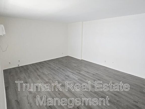 5th image of 621 W California Ave #6