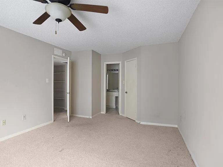 2121 Hepburn St #613 — Photo 7