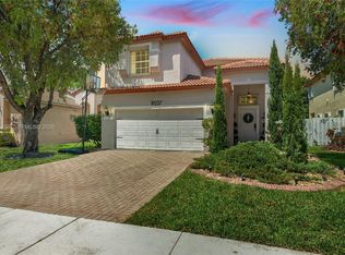 19237 NW 13th St, Pembroke Pines, FL 33029