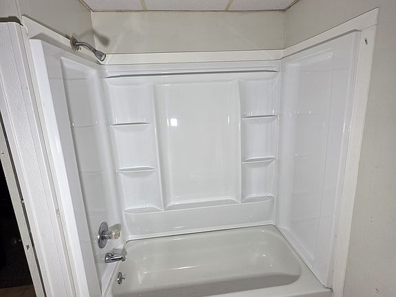 4th image of 1912 Poplar St #1