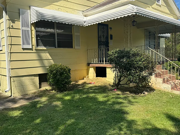 1210 Hoke St — Photo 2