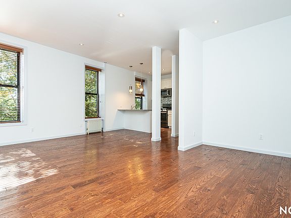 3rd image of 288 Driggs Ave APT 2R