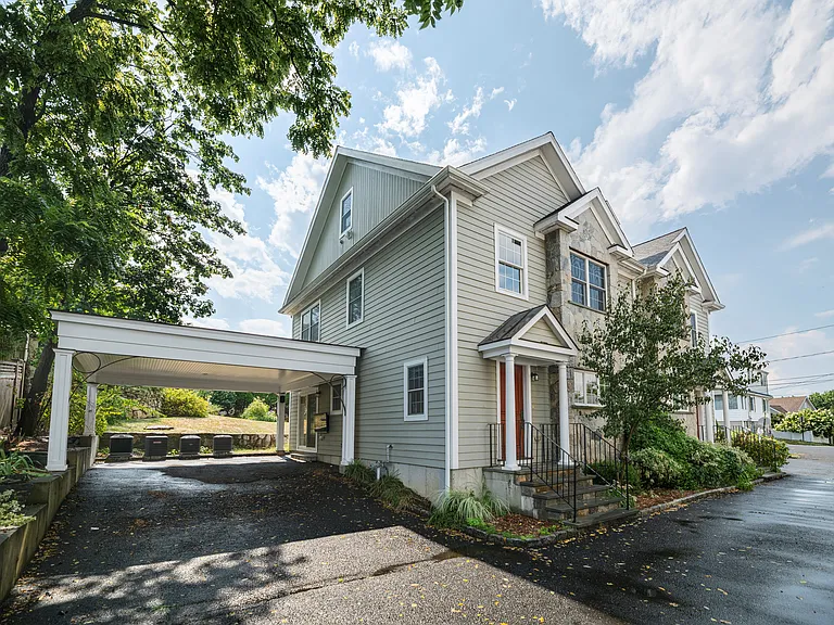 41 Harold St #B — Photo 20