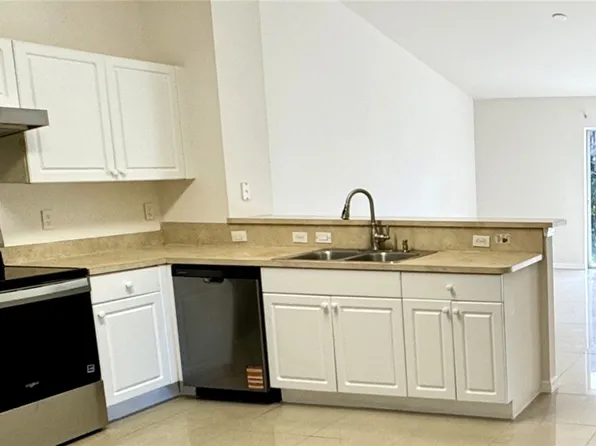 10743 Robinson St, Fort Myers, FL 33908