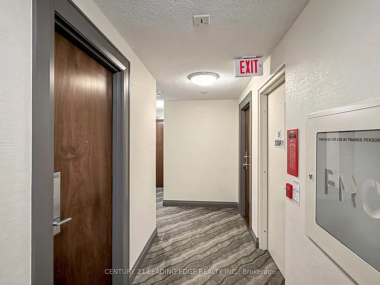 17 Barberry Pl #905 — Photo 35