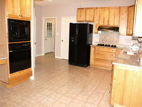5th image of 6635 Little Branch Dr