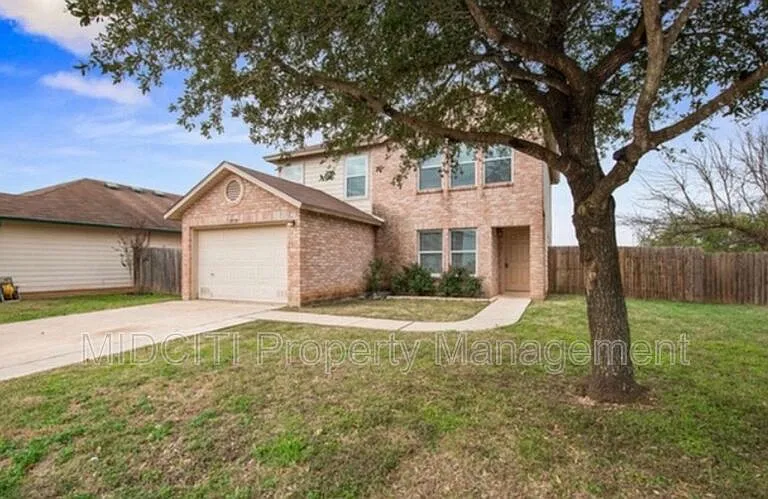 9739 Chelsea Cir — Photo 2