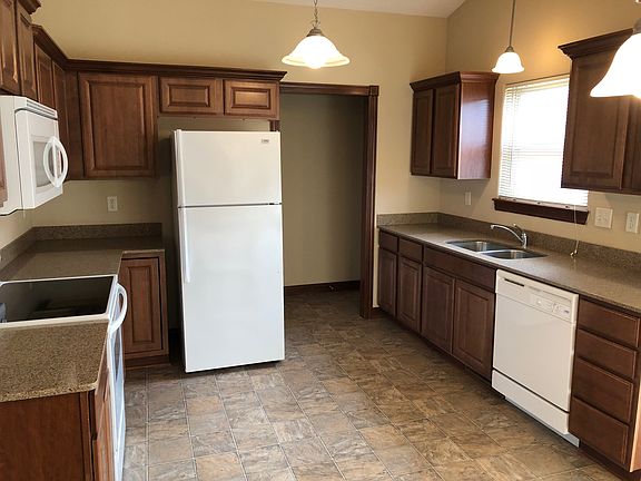 4th image of 4517 N Wilderness Cir
