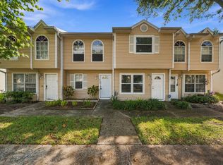 8535 J R Manor Dr, Tampa, FL 33634