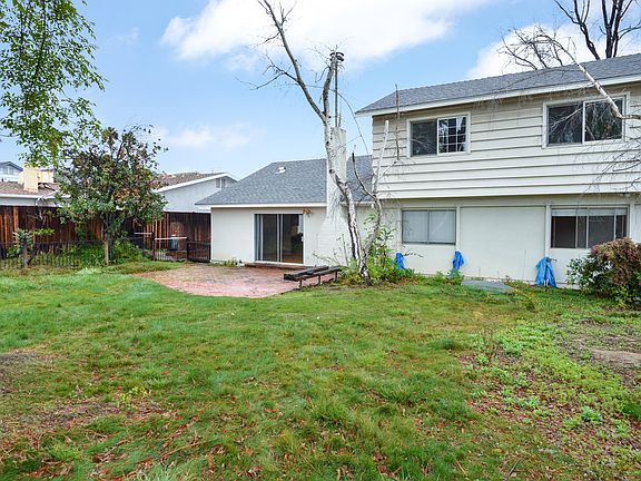 3rd image of 29 Birchwood Ave