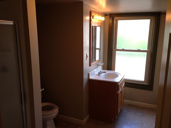 4th image of 3635 Russell Blvd