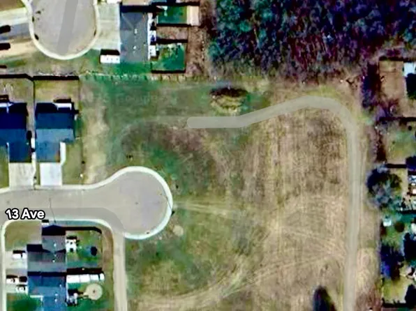 1306 13th Ave, Cold Lake, AB T9M 1J5